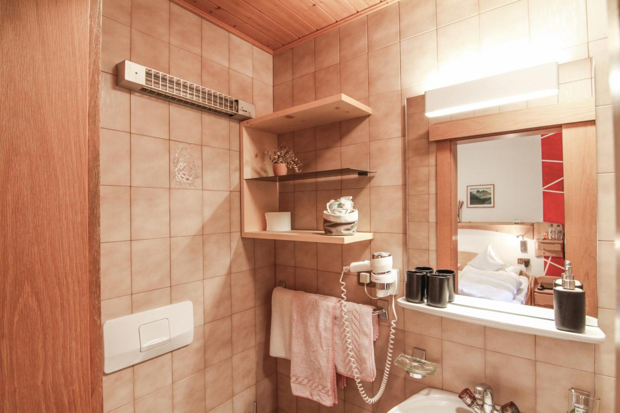 Haus Urban B&B Barbiano  Rum bild