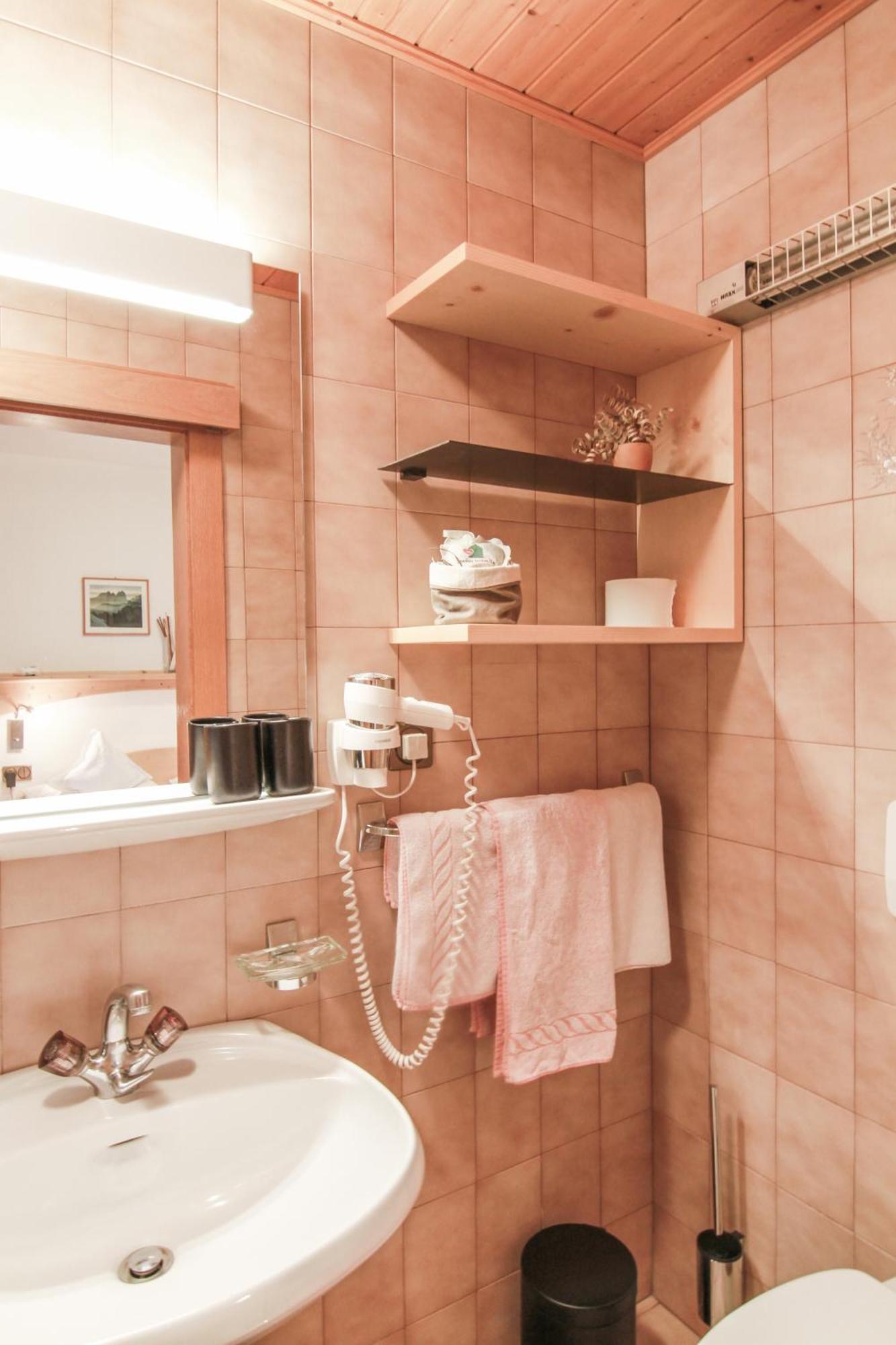 Haus Urban B&B Barbiano  Rum bild