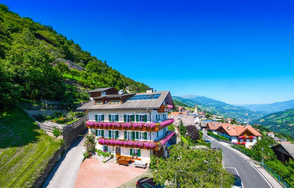 Haus Urban B&B Barbiano  Exteriör bild